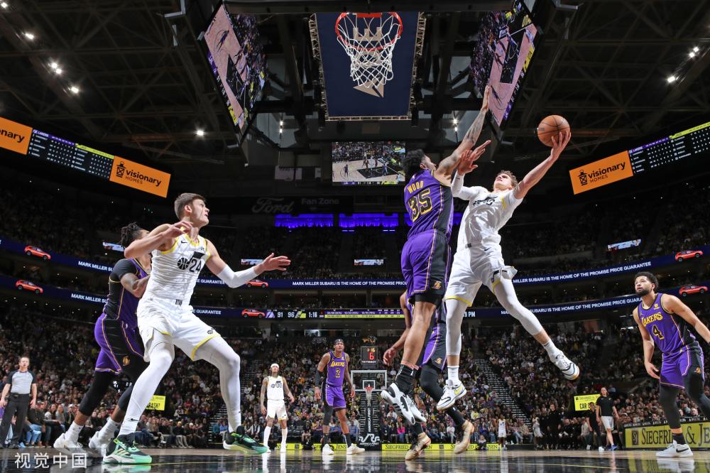 他必须谨慎 他必须谨慎