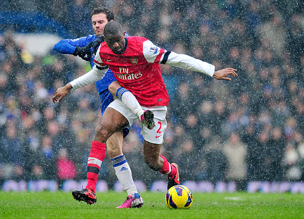 中一名年轻 中一名年轻